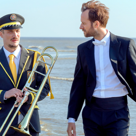 En Fanfare